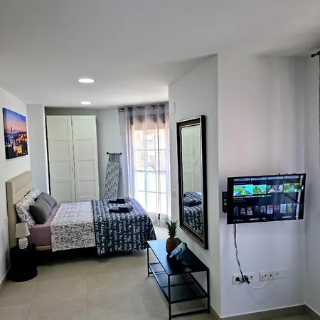 Apartamentos Elemar Free Luggage Storage Malaga Exterior photo
